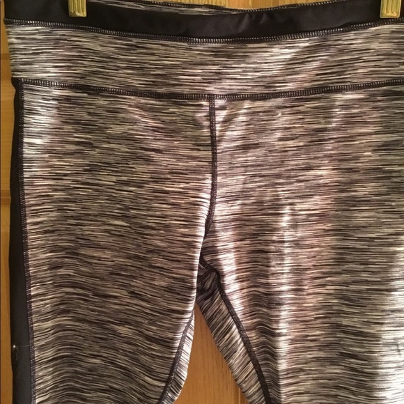 MNY Black, White, Gray Striped Capri Leggings - Picture 2 of 6